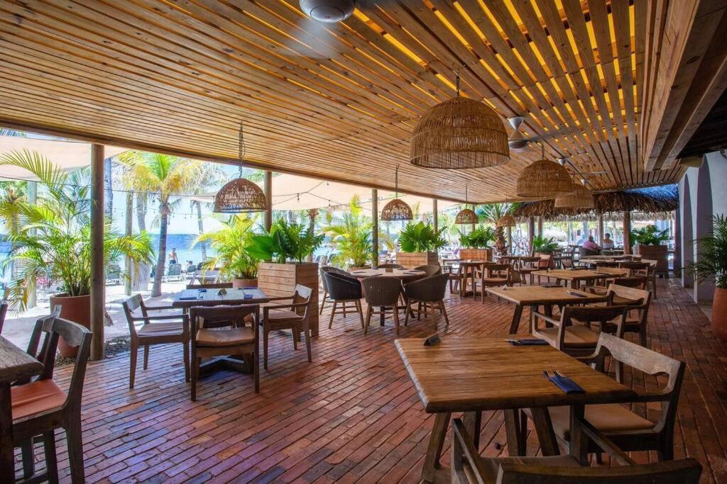 Blue Emerald Beachfront Blessing Willemstad Luaran gambar